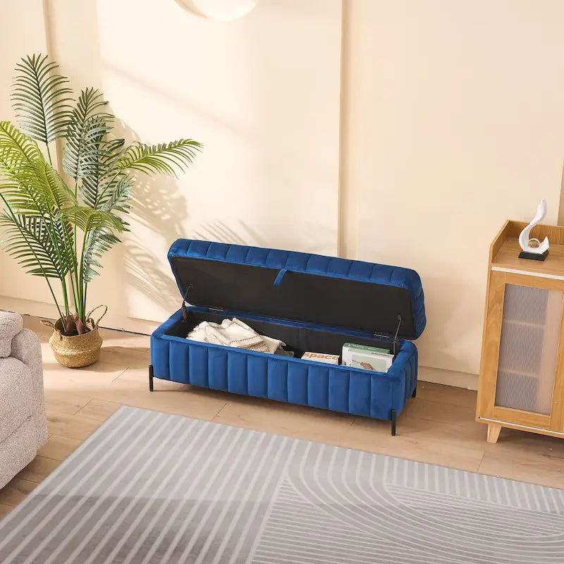 Panca pouf contenitore in velluto alta 49 Inch con trapuntatura a canali, seduta in schiuma e gambe in metallo nero