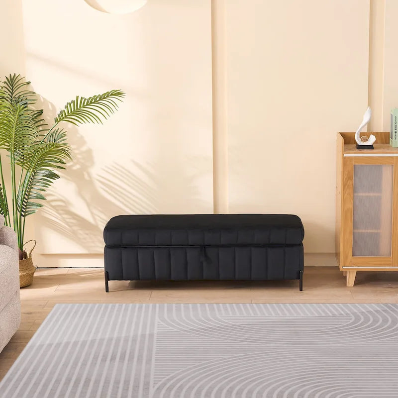 Panca pouf contenitore in velluto alta 49 Inch con trapuntatura a canali, seduta in schiuma e gambe in metallo nero