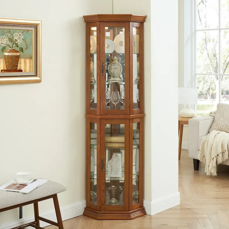 70 Inch hoher Eck-Vitrinenschrank mit seitlichen Glasflächen, zweiteiligen Türen, verspiegelter Rückwand, integrierter Beleuchtung und Kranzprofil