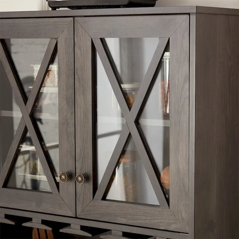 Hoher Barschrankschrank im Landhausstil mit Glastüren, Weinglashalter und Weinregal